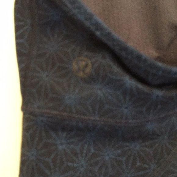 Lulu lemon yoga/exercise top. - Picture 2 of 3